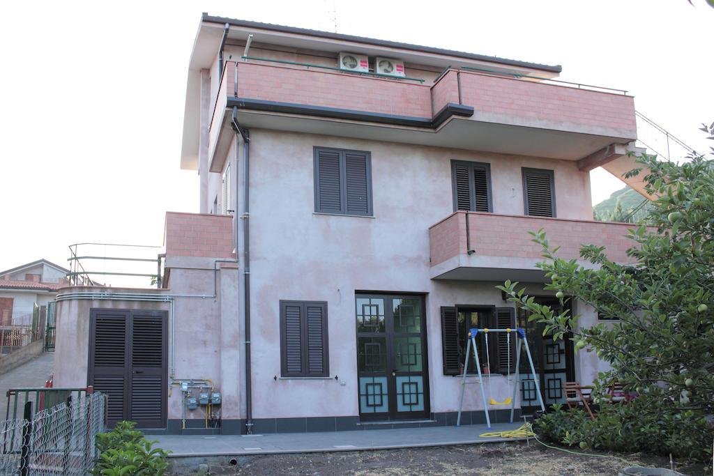 Etna Holiday Home Николози Номер фото